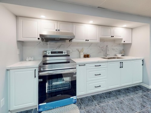 65 Fordcombe Crescent, Markham, ON - Indoor Photo Showing Kitchen