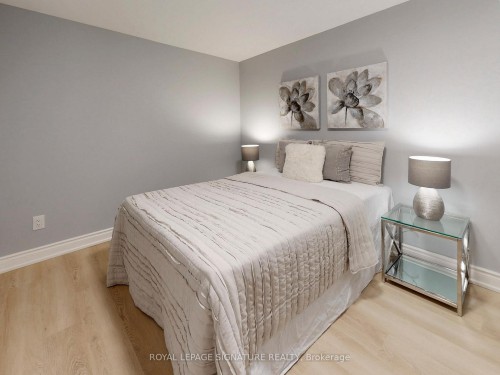 65 Fordcombe Crescent, Markham, ON - Indoor Photo Showing Bedroom