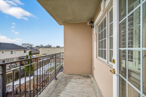 308-908 Mohawk Road E, Hamilton, ON - Outdoor With Balcony With Exterior