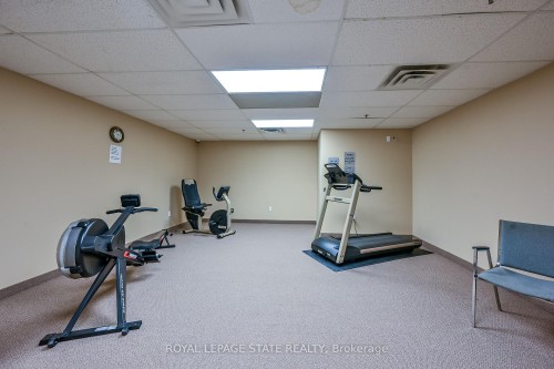 308-908 Mohawk Road E, Hamilton, ON - Indoor Photo Showing Gym Room