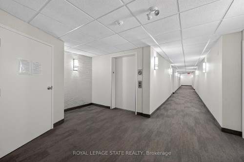 308-908 Mohawk Road E, Hamilton, ON - Indoor Photo Showing Other Room