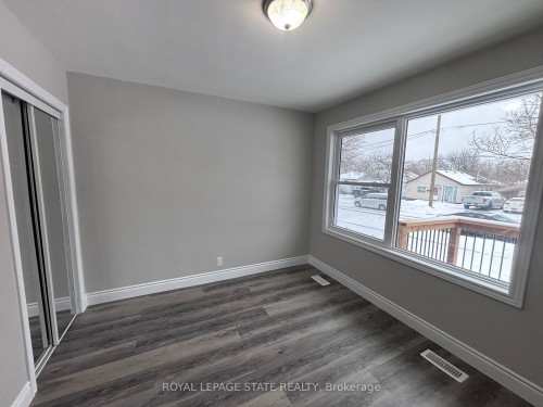 300 East 43Rd Street, Hamilton, ON - Indoor Photo Showing Other Room