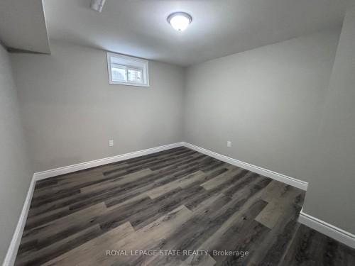 300 East 43Rd Street, Hamilton, ON - Indoor Photo Showing Other Room