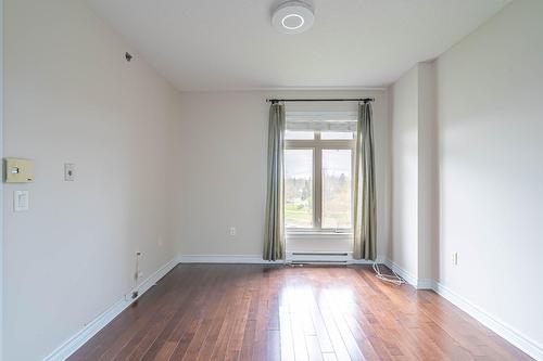 Chambre à coucher - 308-5000 Boul. Jacques-Bizard, Montréal (L'Île-Bizard/Sainte-Geneviève), QC - Indoor Photo Showing Other Room