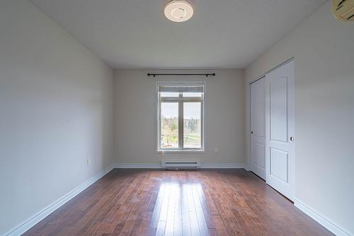 Chambre à coucher - 308-5000 Boul. Jacques-Bizard, Montréal (L'Île-Bizard/Sainte-Geneviève), QC - Indoor Photo Showing Other Room