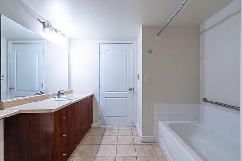 Salle de bains - 308-5000 Boul. Jacques-Bizard, Montréal (L'Île-Bizard/Sainte-Geneviève), QC - Indoor Photo Showing Bathroom