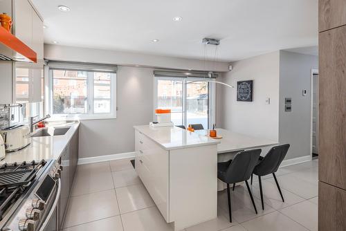 Cuisine - 125 Av. Brigadoon, Pointe-Claire, QC - Indoor Photo Showing Kitchen