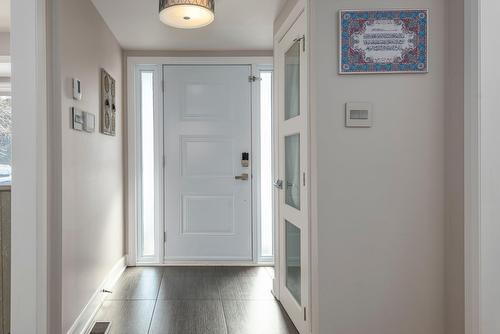 Hall d'entrée/Vestibule - 125 Av. Brigadoon, Pointe-Claire, QC - Indoor Photo Showing Other Room