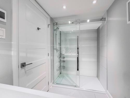 Salle de bains - 125 Av. Brigadoon, Pointe-Claire, QC - Indoor Photo Showing Bathroom