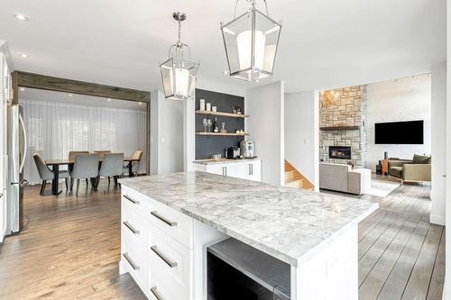 Dining room - 2020 Ch. Du Lac-Ste-Rose N., Mandeville, QC - Indoor Photo Showing Dining Room