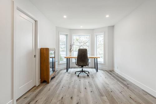 Office - 2020 Ch. Du Lac-Ste-Rose N., Mandeville, QC - Indoor Photo Showing Other Room