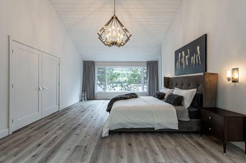 Primary bedroom - 2020 Ch. Du Lac-Ste-Rose N., Mandeville, QC - Indoor Photo Showing Other Room