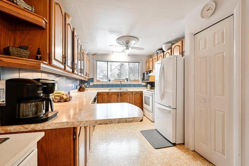 Kitchen - 208 Ch. St-Charles, Longueuil (Greenfield Park), QC - Indoor Photo Showing Kitchen