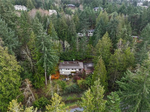 1166 Cloake Hill Rd, North Saanich, BC 