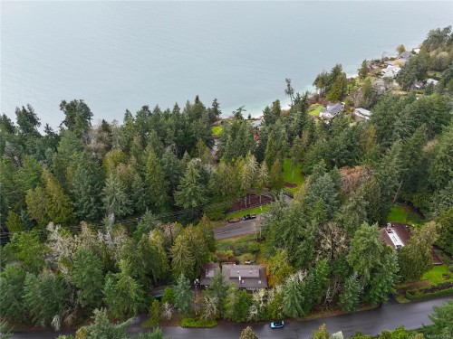 1166 Cloake Hill Rd, North Saanich, BC 