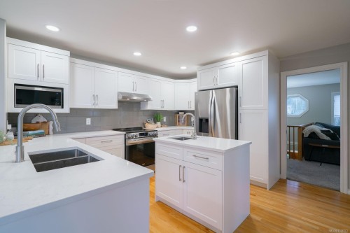 6441 Lasalle Rd, Nanaimo, BC 