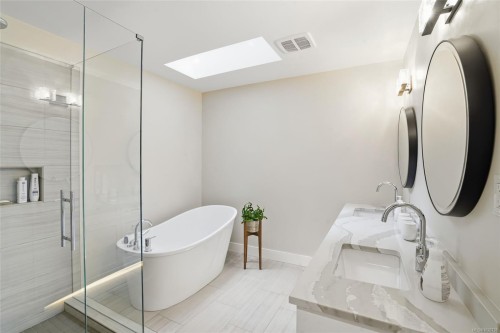 3397 Edgewood Dr, Nanaimo, BC 