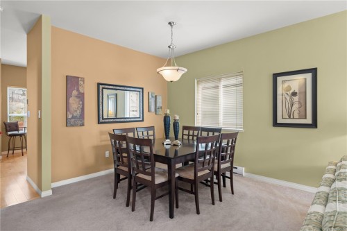 8 Newstead Cres, View Royal, BC 