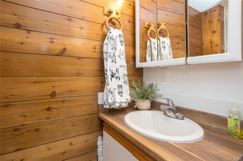 3723 Bayne Rd, Cobble Hill, BC 