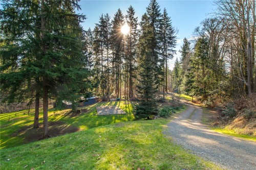 2404 Glenmore Rd, Campbell River, BC 