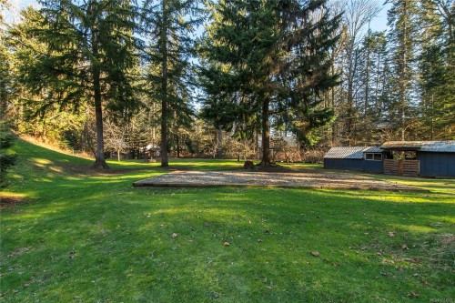 2404 Glenmore Rd, Campbell River, BC 