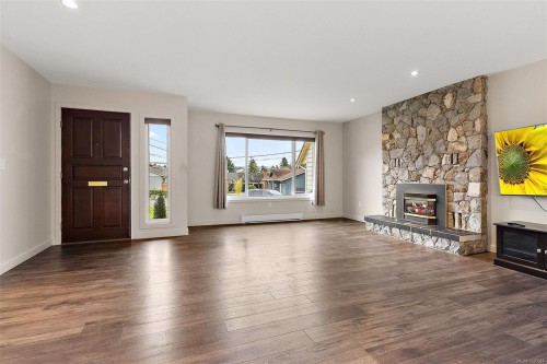 10411 Finch Pl, Sidney, BC 