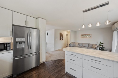 1354 Malahat Dr, Courtenay, BC 