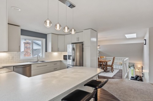 1354 Malahat Dr, Courtenay, BC 