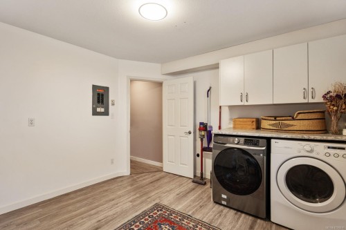 1354 Malahat Dr, Courtenay, BC 