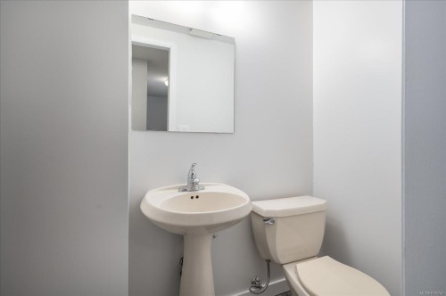 758 De Frane Crt, Ladysmith, BC 