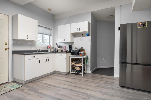 758 De Frane Crt, Ladysmith, BC 