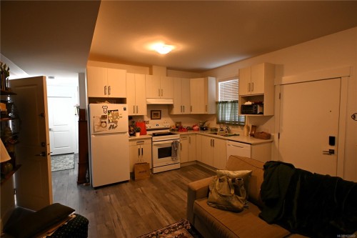 1656 Roberta Rd South, Nanaimo, BC 