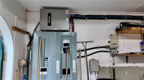 7710 Cedar Pl, Port Hardy, BC - Indoor Photo Showing Garage