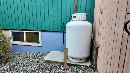 7710 Cedar Pl, Port Hardy, BC - Outdoor With Exterior