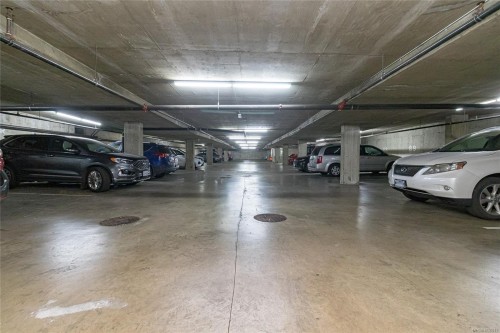 101-935 Johnson St, Victoria, BC - Indoor Photo Showing Garage
