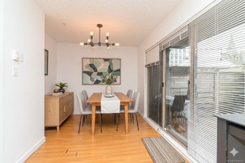 101-935 Johnson St, Victoria, BC - Indoor Photo Showing Dining Room