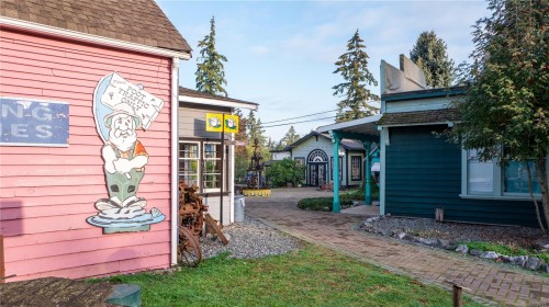 4705-4715 Trans Canada Hwy, Duncan, BC 