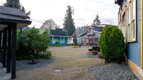 4705-4715 Trans Canada Hwy, Duncan, BC 