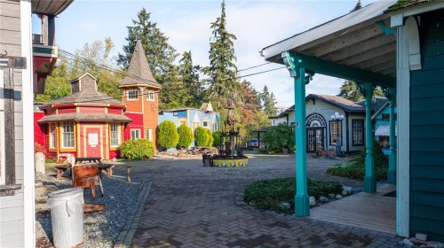 4705-4715 Trans Canada Hwy, Duncan, BC 