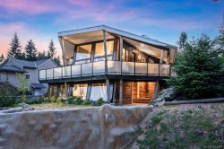 2613 Dunsmuir Ave  Cumberland, BC V0R 1S0