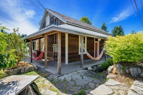 2613 Dunsmuir Ave, Cumberland, BC 