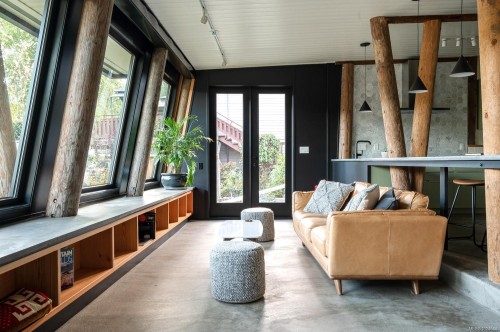 2613 Dunsmuir Ave, Cumberland, BC 