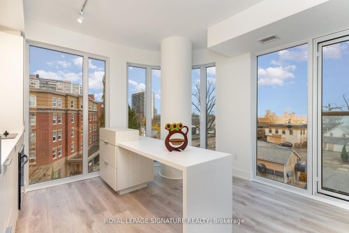 304-370 Martha Street, Burlington, ON - Indoor