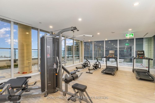 304-370 Martha Street, Burlington, ON - Indoor Photo Showing Gym Room