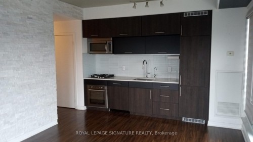 415-205 Manning Avenue, Toronto, ON - Indoor Photo Showing Kitchen