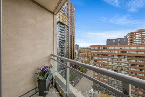 1410-8 Scollard Street, Toronto, ON - Outdoor