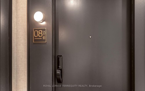 806-3200 William Coltson Avenue, Oakville, ON - Indoor Photo Showing Other Room