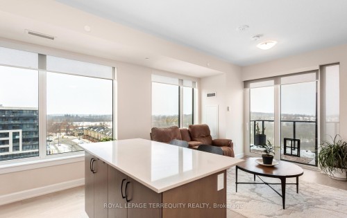 806-3200 William Coltson Avenue, Oakville, ON - Indoor Photo Showing Living Room