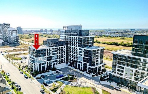 806-3200 William Coltson Avenue, Oakville, ON - Outdoor With View