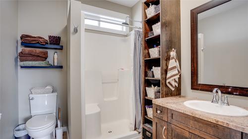4406A 25 Street, Vernon, BC - Indoor Photo Showing Bathroom